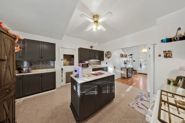 $169,900 | 827 Shelby Street, Vincennes, IN 47591