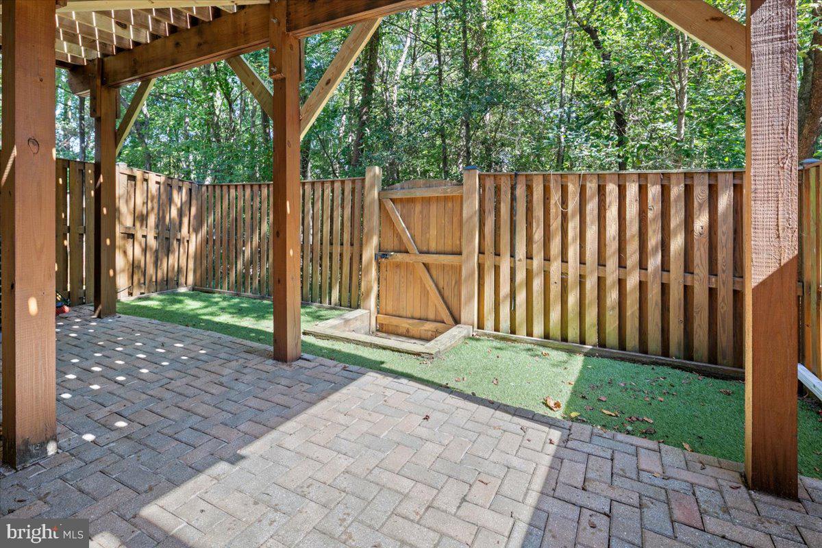 6347 Simmer Circle Springfield, VA 22150 - Photo 44 of 47 a view of backyard with green space