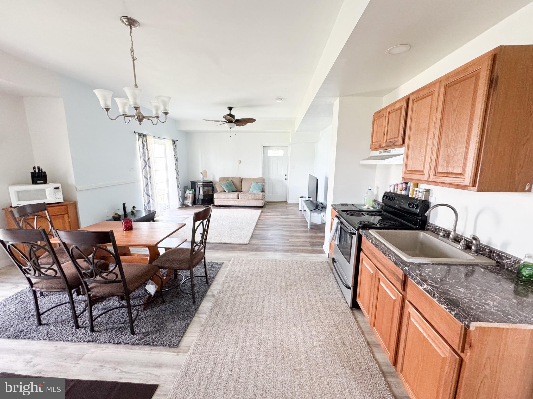 7226 Waldman Avenue Sparrows Point, MD 21219 - Photo 9 of 25