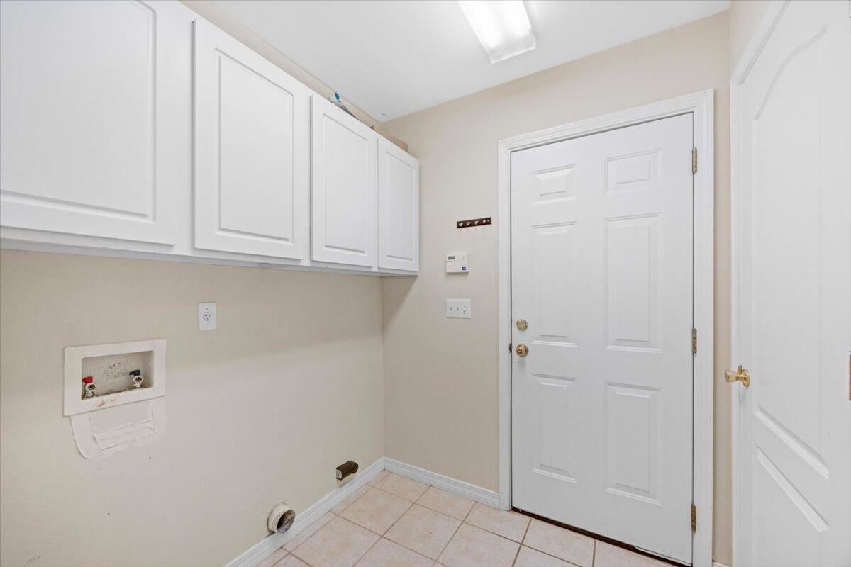 1764 Shellfish Drive Navarre, FL 32566 - Photo 15 of 40 Gallery Image 15