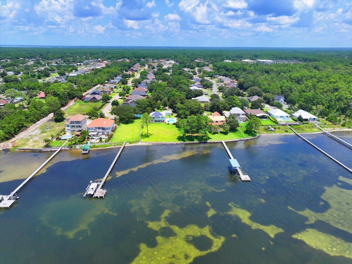 1764 Shellfish Drive Navarre, FL 32566 - Photo 33 of 40 Gallery Image 33