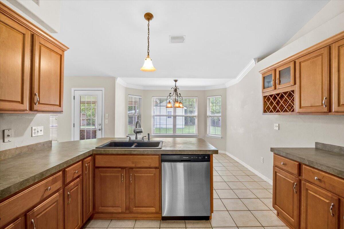 1764 Shellfish Drive Navarre, FL 32566 - Photo 9 of 40 Gallery Image 9