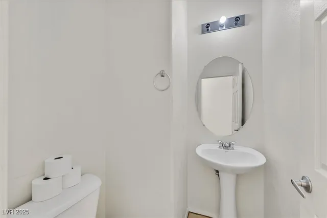 $1,800 | 1231 Appaloosa Hills Avenue, North Las Vegas, NV 89081