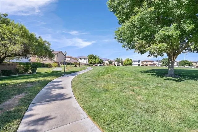 $1,800 | 1231 Appaloosa Hills Avenue, North Las Vegas, NV 89081