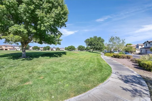 $1,800 | 1231 Appaloosa Hills Avenue, North Las Vegas, NV 89081