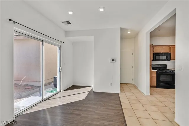 $1,800 | 1231 Appaloosa Hills Avenue, North Las Vegas, NV 89081