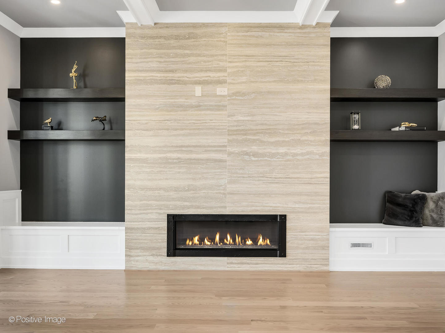 718 Justina Street Hinsdale, IL 60521 - Photo 19 of 23 a living room with a fireplace