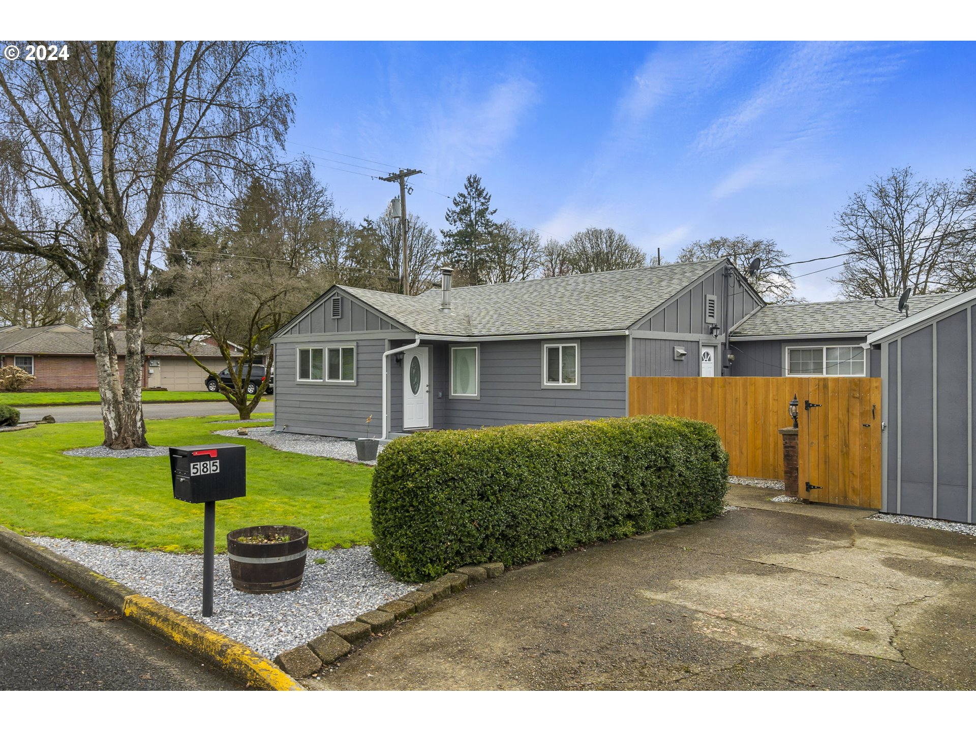 585 Southwest 16th Street Chehalis, WA 98532 - Photo 2 of 32 Gallery Image 2