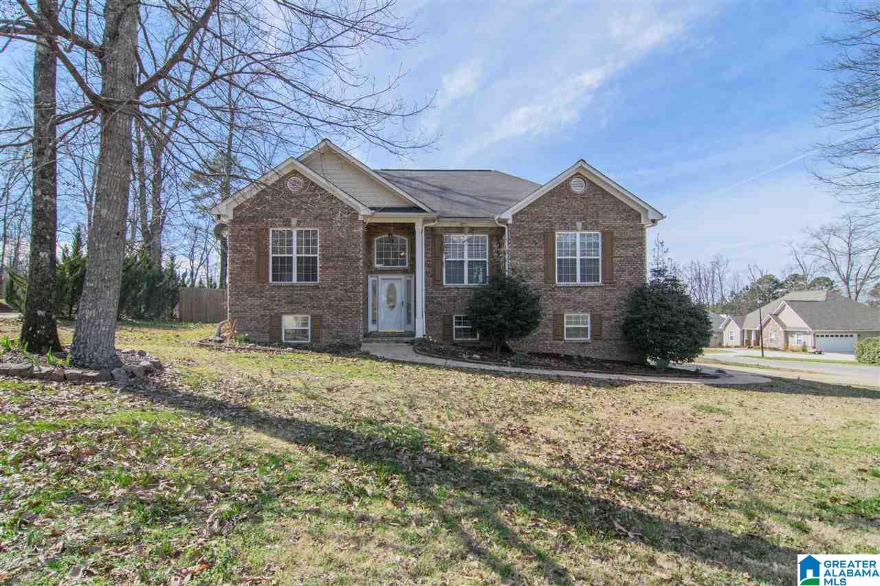2012 Jarred Circle Leeds, AL 35094 - Photo 2 of 38