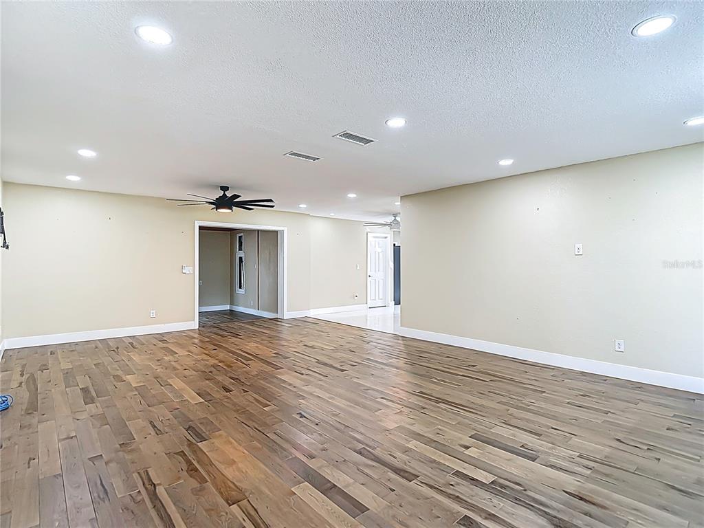 216 Corbett Road Lithia, FL 33547 - Photo 18 of 95