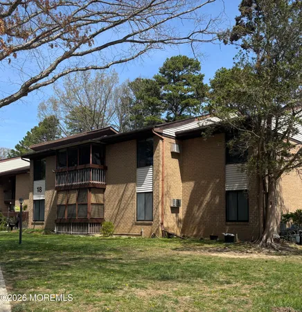 $269,000 | 18 Pine Cluster Circle, Unit D, Manalapan, NJ 07726