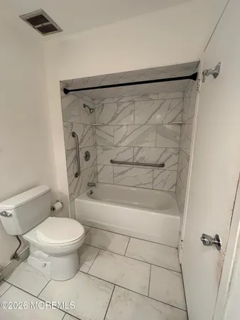 $269,000 | 18 Pine Cluster Circle, Unit D, Manalapan, NJ 07726