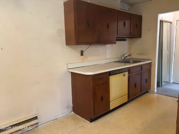 $269,000 | 18 Pine Cluster Circle, Unit D, Manalapan, NJ 07726