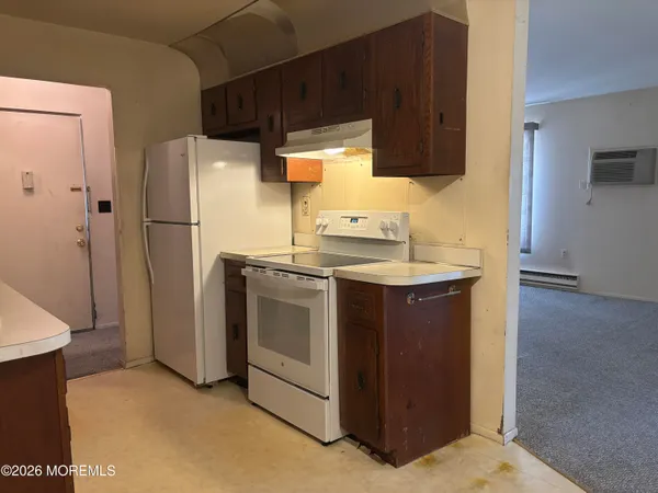$269,000 | 18 Pine Cluster Circle, Unit D, Manalapan, NJ 07726