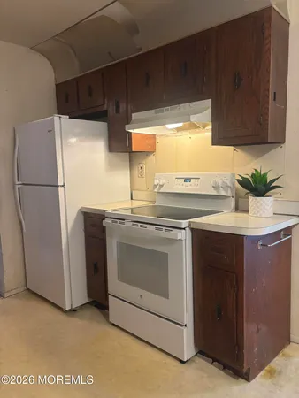 $269,000 | 18 Pine Cluster Circle, Unit D, Manalapan, NJ 07726