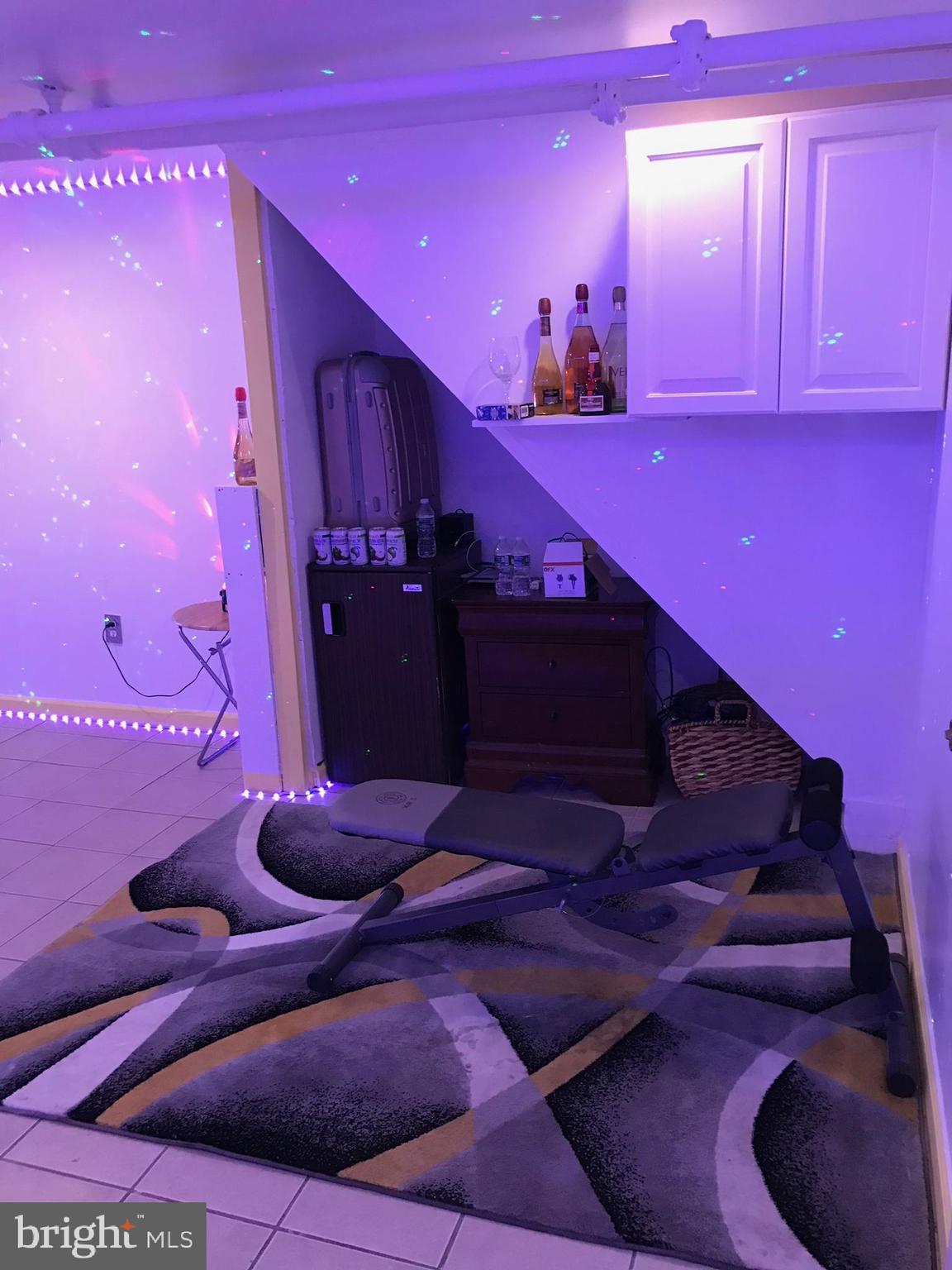 6961 Guilford Road Upper Darby, PA 19082 - Photo 7 of 33