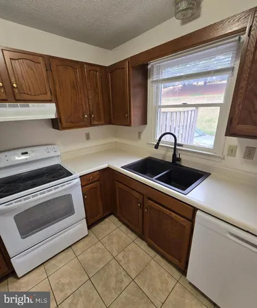 $1,850 | 85 Leatherman Drive, Falling Waters, WV 25419