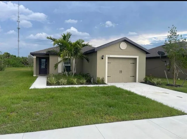 $2,500 | 5335 Entertainment Way, Fort Pierce, FL 34947