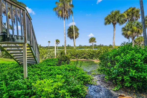 $9,500 | 8725 Lakeside Boulevard, Unit 303, Vero Beach, FL 32963