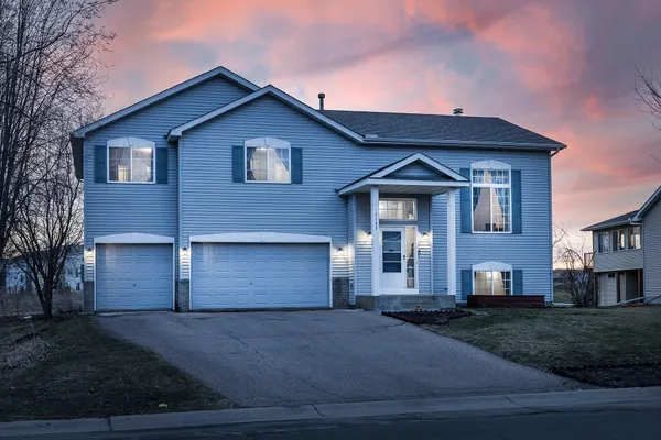 $365,000 | 1137 Kinder Drive, Waconia, MN 55387