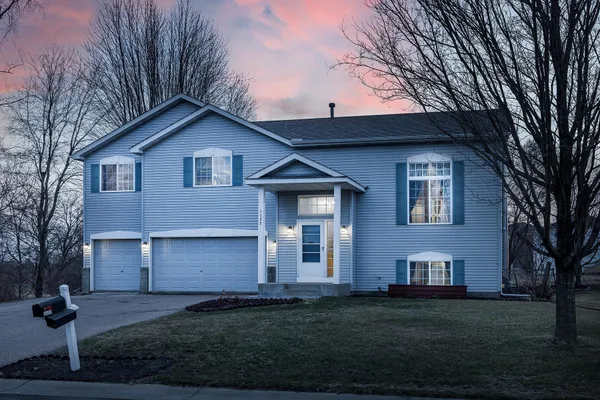$365,000 | 1137 Kinder Drive, Waconia, MN 55387
