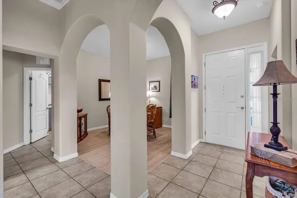 a very nice looking room with gym equipment