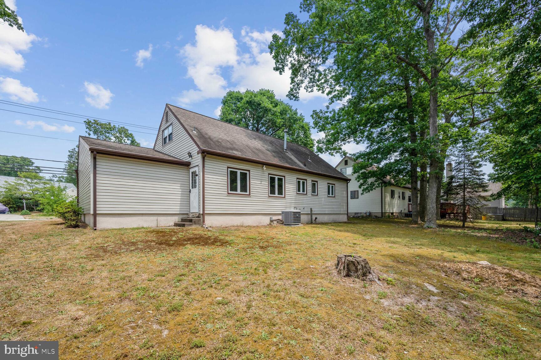 217 Johnson Road Blackwood, NJ 08012 - Photo 7 of 26