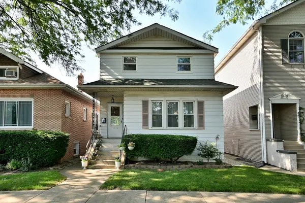 $625,000 | 5108 West Winona Street, Chicago, IL 60630