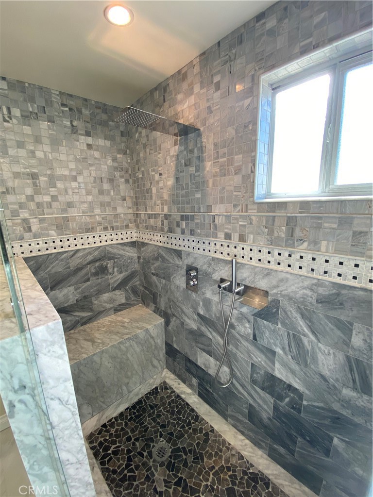 9813 Rhea Avenue Northridge, CA 91324 - Photo 17 of 21