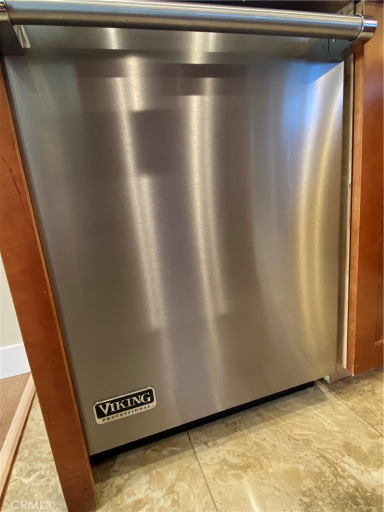 9813 Rhea Avenue Northridge, CA 91324 - Photo 8 of 21