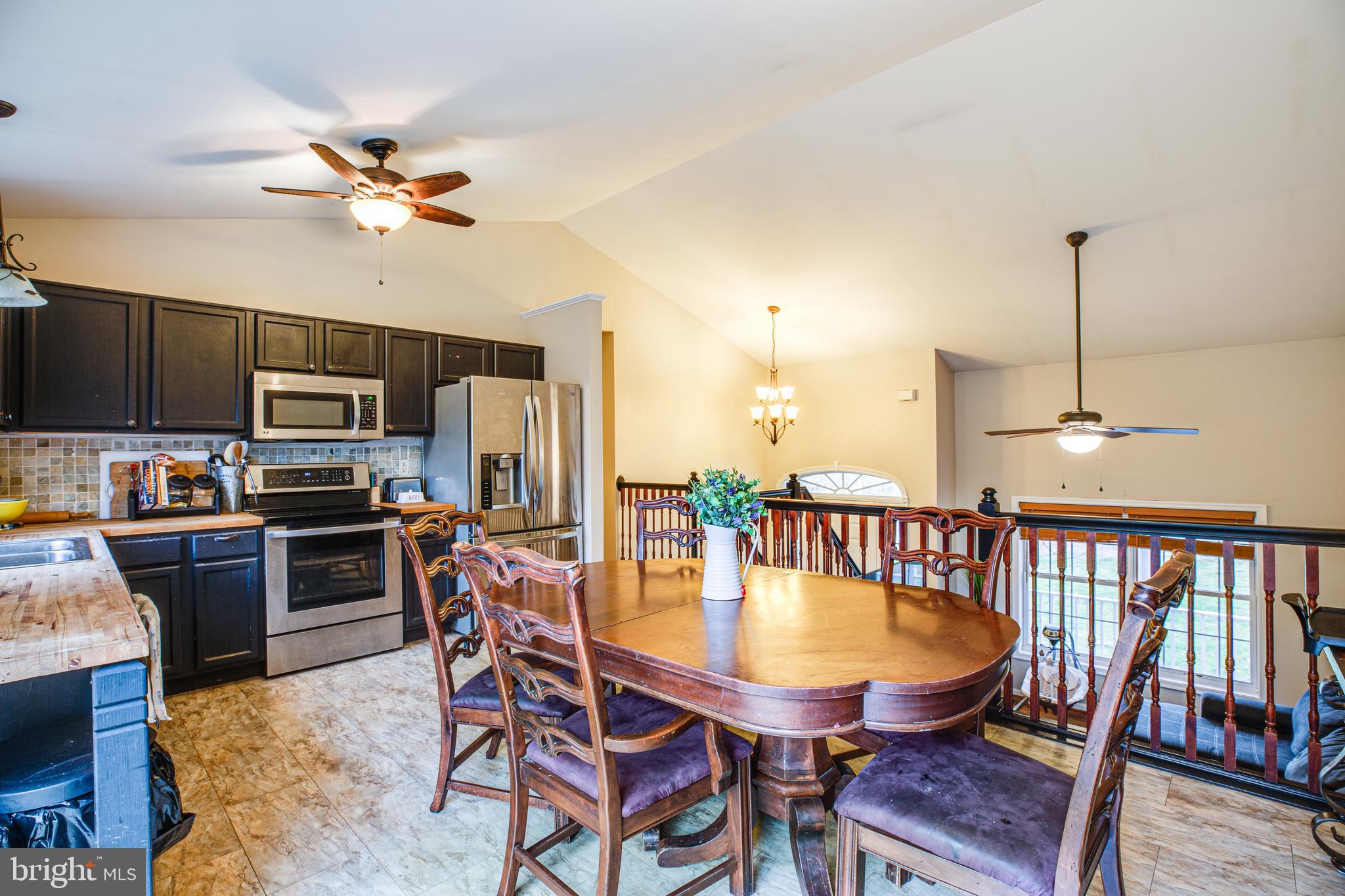 1097 Branch Road Ruther Glen, VA 22546 - Photo 7 of 30 Kitchen with stainless steel appliances