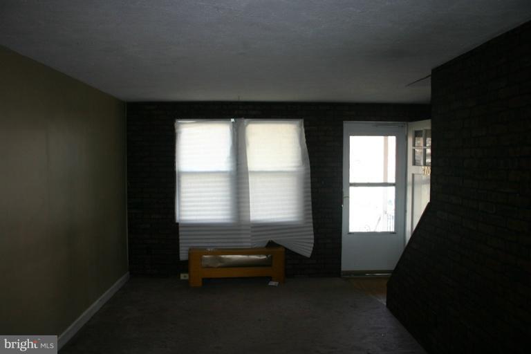 3705 Clarenell Road Baltimore, MD 21229 - Photo 8 of 14 Dining Room