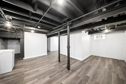 $245,000 | 8906 South Crandon Avenue, Chicago, IL 60617