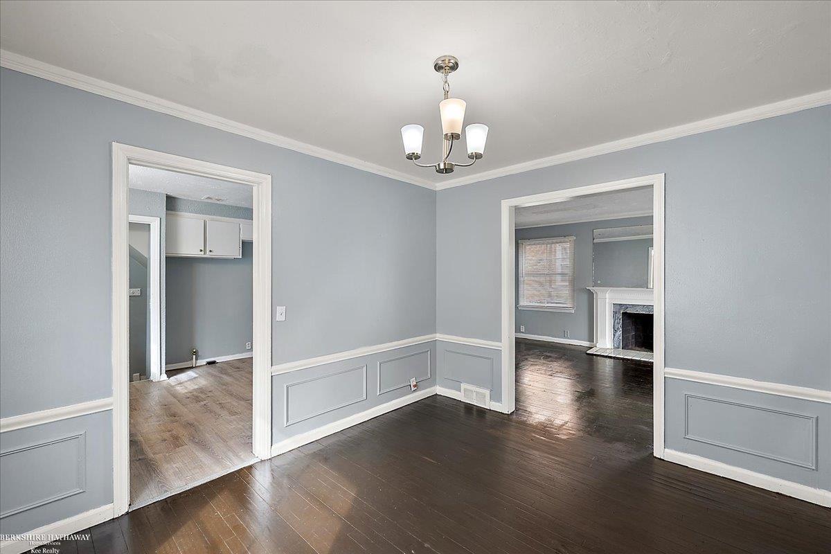 5301 Yorkshire Road Detroit, MI 48224 - Photo 5 of 22