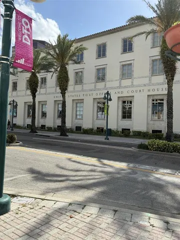 $587 | 227 North Magnolia Avenue, Unit 205, Orlando, FL 32801