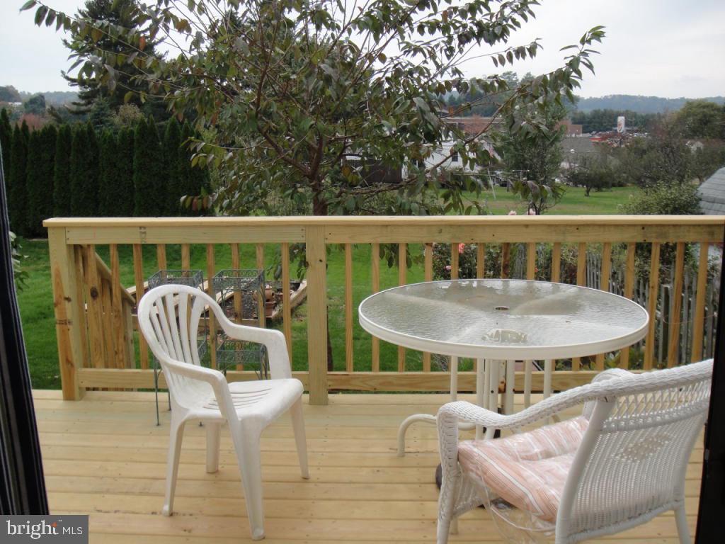 422 Groffdale Road Quarryville, PA 17566 - Photo 9 of 11 Gallery Image 9