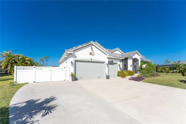 $675,000 | 1417 Carswell Street, Port Charlotte, FL 33953