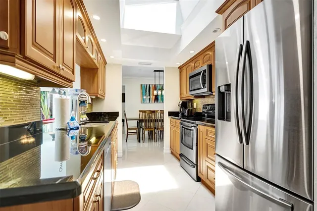 $8,500 | 2051 Coral Reef Drive, Lauderdale-by-the-Sea, FL 33062