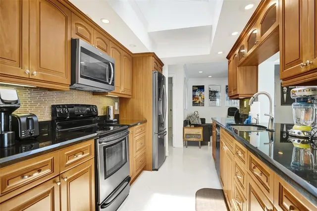 $8,500 | 2051 Coral Reef Drive, Lauderdale-by-the-Sea, FL 33062