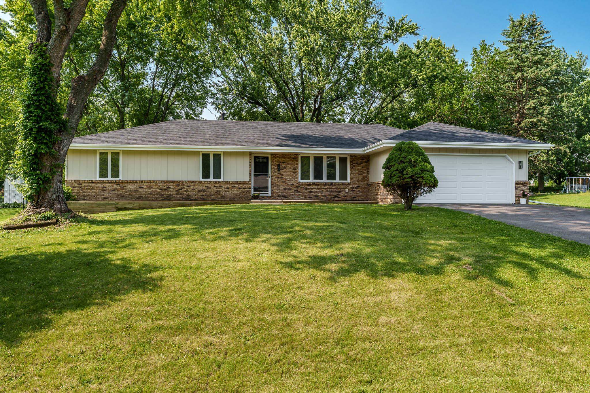 7329 Cornflower Road Cherry Valley, IL 61016 - Photo 1 of 47