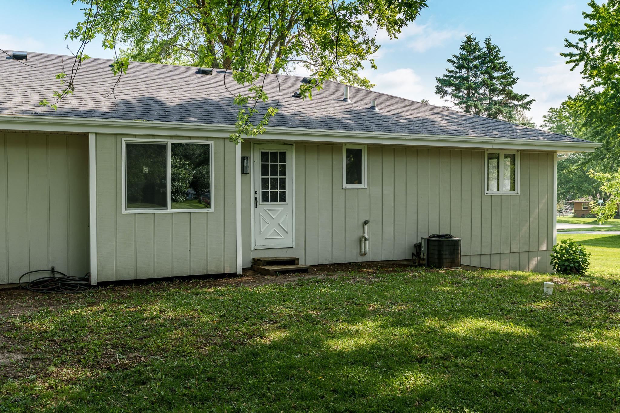 7329 Cornflower Road Cherry Valley, IL 61016 - Photo 4 of 47