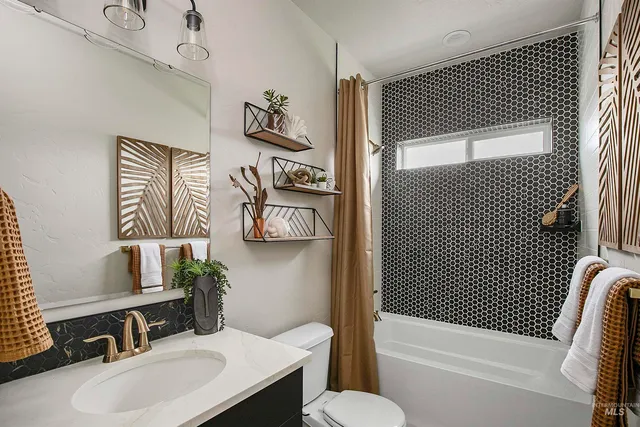 $420,760 | 19360 Snowyside Way, Caldwell, ID 83605