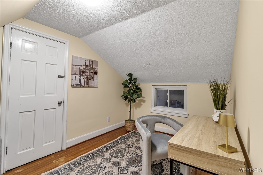 334 South Forest Road Amherst, NY 14221 - Photo 17 of 44 Single family - bedroom 2