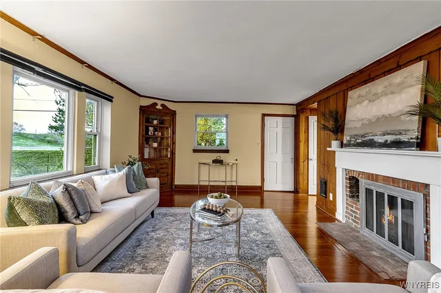 $499,900 | 334 South Forest Road, Amherst, NY 14221