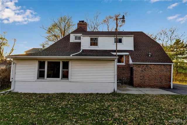 $499,900 | 334 South Forest Road, Amherst, NY 14221