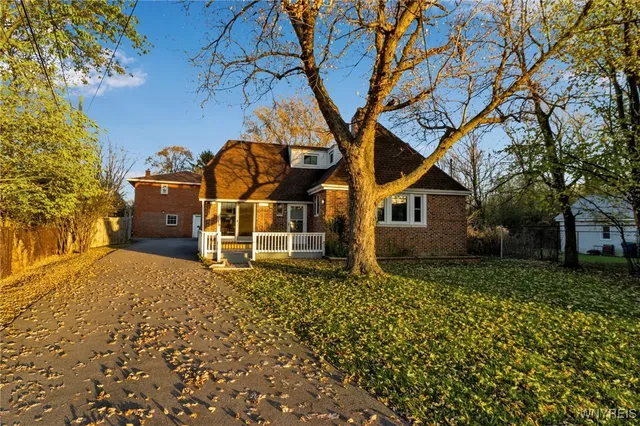 $499,900 | 334 South Forest Road, Amherst, NY 14221