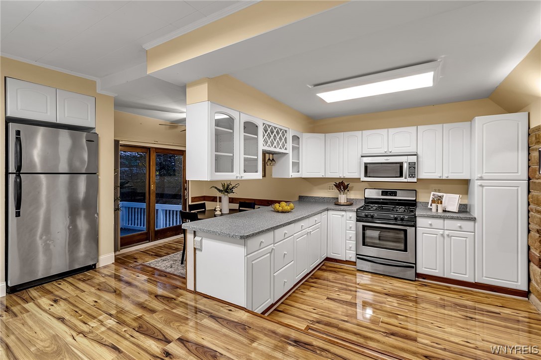 334 South Forest Road Amherst, NY 14221 - Photo 8 of 44 Single family - kitchen