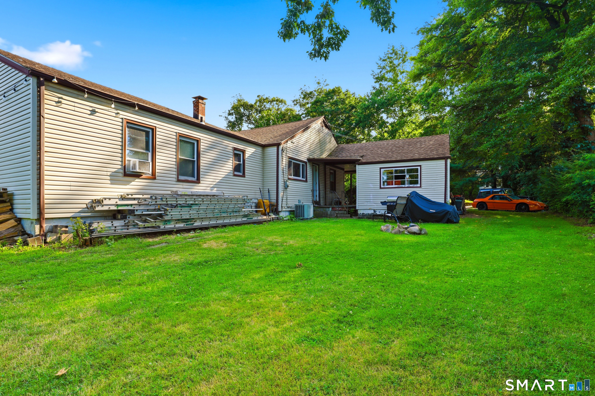26 Anson Road Norwalk, CT 06850 - Photo 6 of 33 Left side back