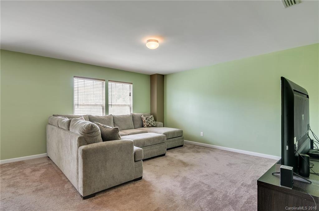 10015 Fernspray Road, Unit 165 Charlotte, NC 28215 - Photo 14 of 31 Gallery Image 14