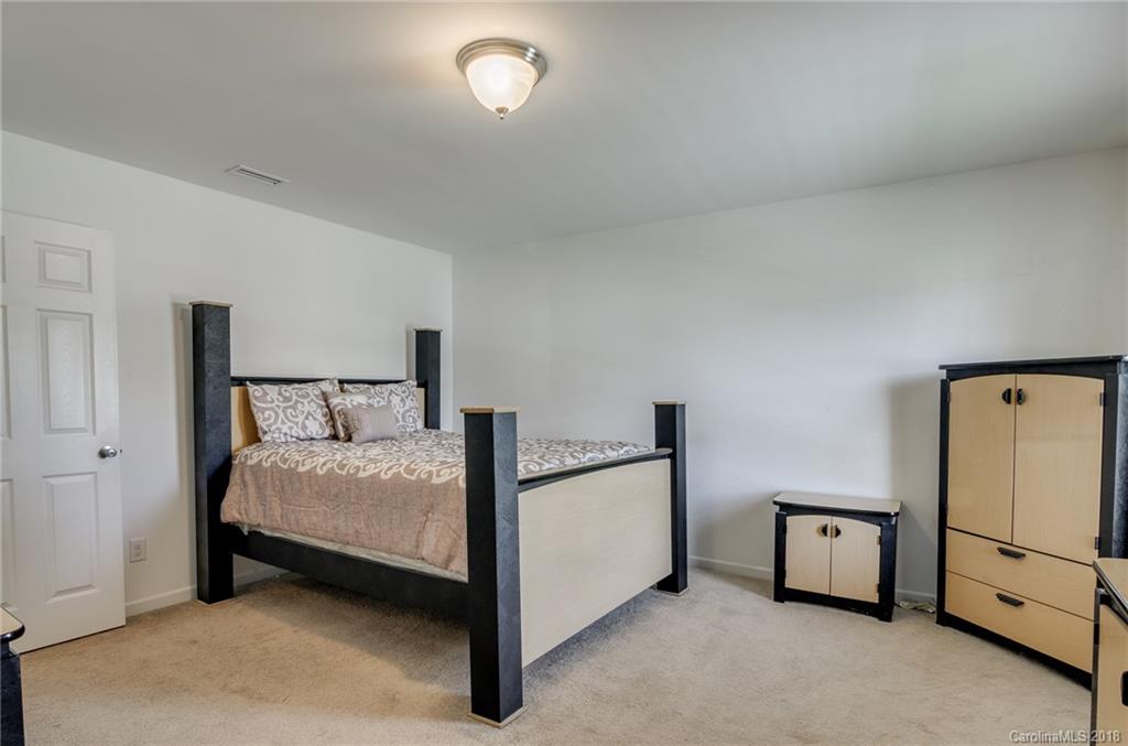 10015 Fernspray Road, Unit 165 Charlotte, NC 28215 - Photo 22 of 31 Gallery Image 22